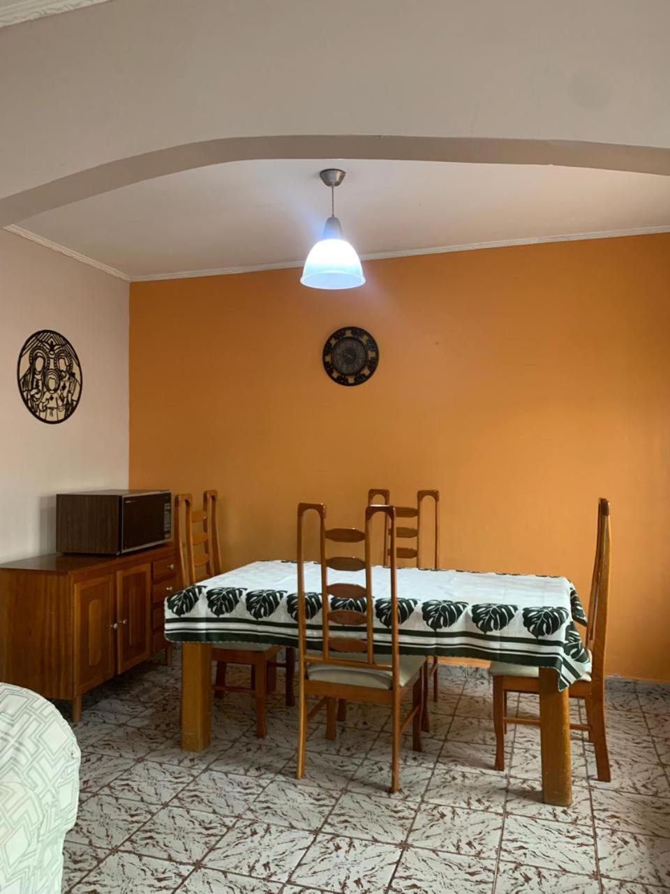 Casa Em 3 Sendo 1 Pe Na Areia Peruibe
