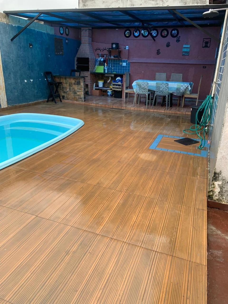 Casa Em 3 Sendo 1 Pe Na Areia Peruibe