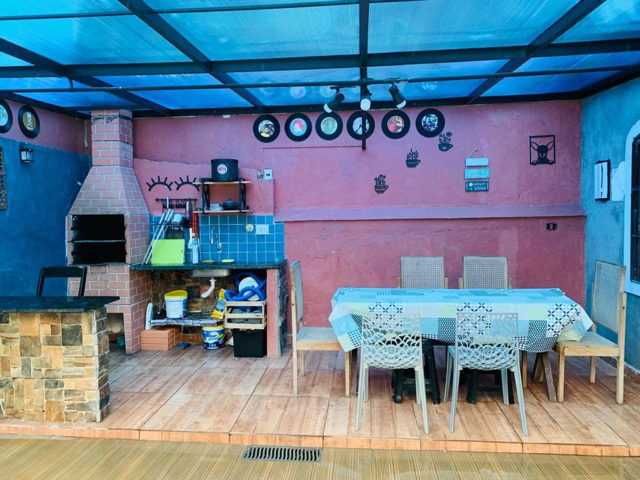 Casa Em 3 Sendo 1 Pe Na Areia Holiday home Peruibe